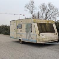Caravan/Roulotte 