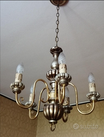 Lampadario vintage in legno