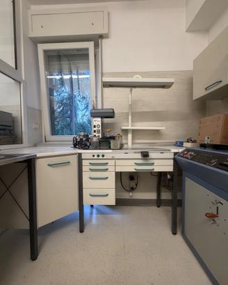 Laboratorio Odontotecnico Completo - EDARREDO