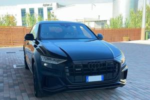 Audi q8 50 tdi pacchetto s line