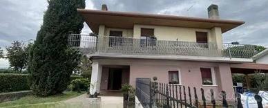 Villa a Paese, via L. Da Ponte 1, 4 locali