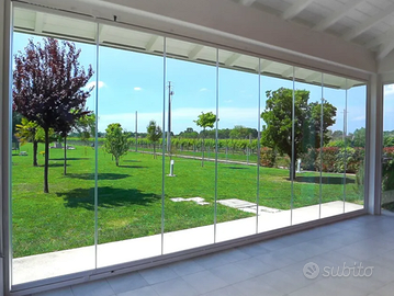 Vetrate scorrevoli ed a pacchetto