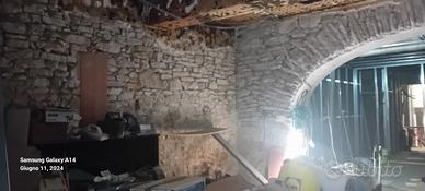 Sugar bar possibilita costruzuone garage