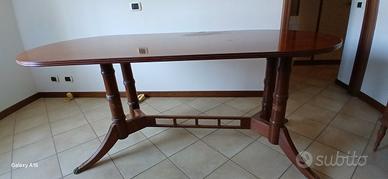 Tavolo in mogano