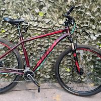 Blvendo bici ghost come nuova