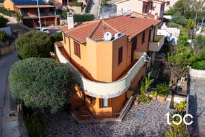 Appartamento con vista mare e cantina indipendente