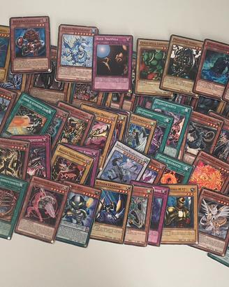Lotto Carte Yu-Gi-Oh Mazzo Circa 90 Carte TCG ITA