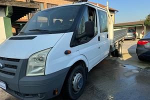 Ford Transit 7 posti (la testata da rifare)