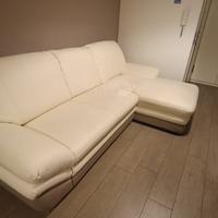 Divano letto 3 posti in ecopelle  panna e beige