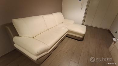 Divano letto 3 posti in ecopelle  panna e beige