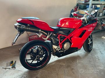 Ducati 848