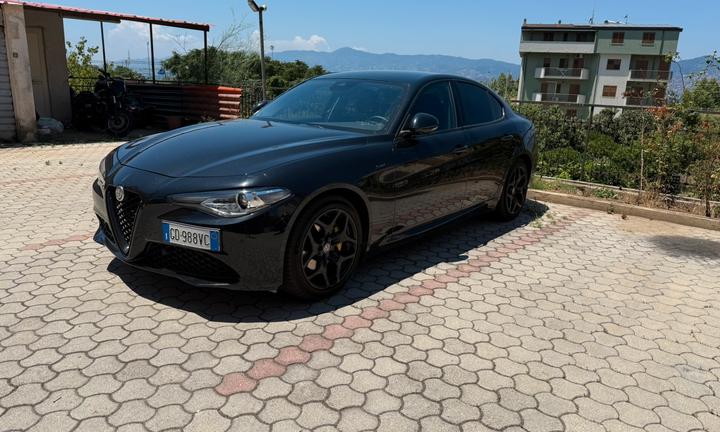 Alfa Giulia Sprint 2.2 ex160