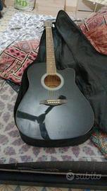 Chitarra acustica Oqan