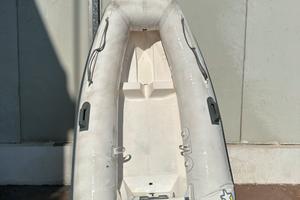 Tender Novamarine 260