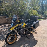 v-strom 650xt  super accessoriato 