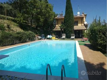 Villa di 251 m² con più di 5 locali a Gemmano