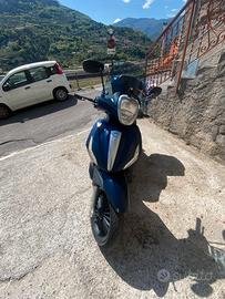 Scooter beverly 300s