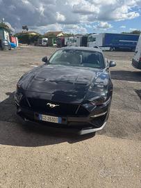MUSTANG GT