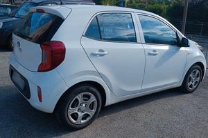 Kia Picanto 1.0 67cv cool km 60000