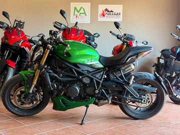Benelli 752 S