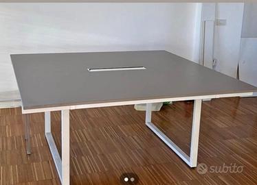 Tavolo casa o ufficio