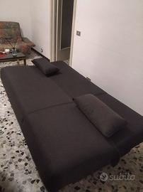 divano letto praticamente nuovo mai usato