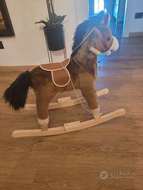 Cavallo a Dondolo Con Suoni