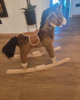 Cavallo a Dondolo Con Suoni