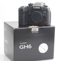 FOTOCAMERA DIGITALE MIRRORLESS PANASONIC GH6.CORPO