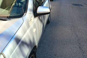 Auto GPL di serie