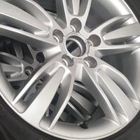 Set di gomme e cerchi audi originali
