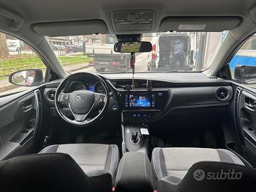 TOYOTA Auris - 2017
