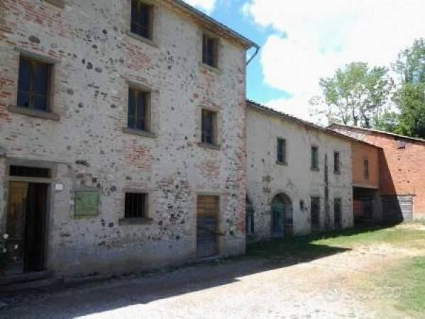 Rustico / Casale di 800 m² con più di 5 locali a A - Vista 4