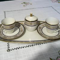 Raffinato set da caffè con vassoio