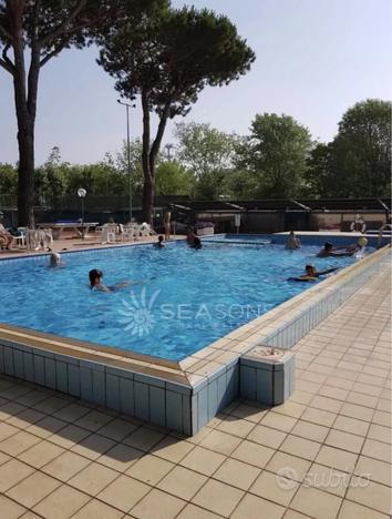 TRILOCALE CON PISCINA JESOLO PINETA