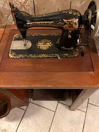 Macchina da cucire Singer 
