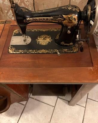 Macchina da cucire Singer 