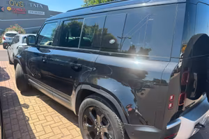 Defender 7 posti subentro  leasing