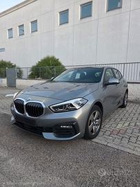 BMW 118i F40 2022 