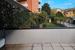 Zona servita due camere più terrazzo abitabile