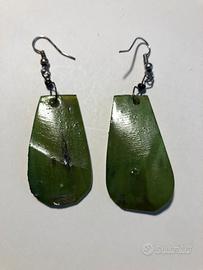 Orecchini pendenti legno verde