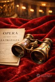 Binocolo vintage da teatro in madreperla