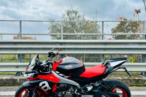 Aprilia tuono 660