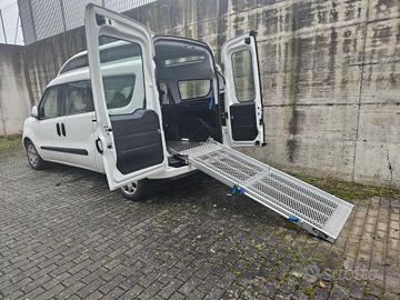 Fiat doblo tetto alto XL per disabili