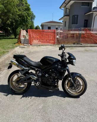 Triumph Street Triple 675 R MY2012