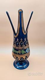 Vaso in vetro blu cobalto e decori in oro 