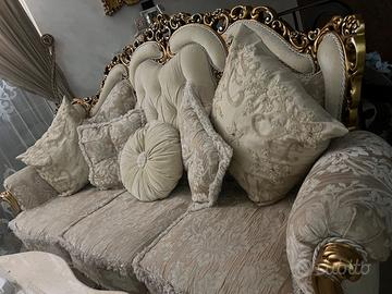 Salotto come nuovo 3 posti + 1 posto+ 1 posto