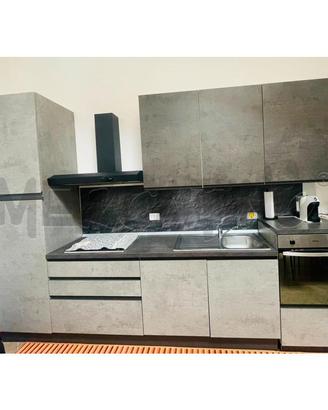CUCINA LINEARE GRIGIA + ELETTRODOMESTICI