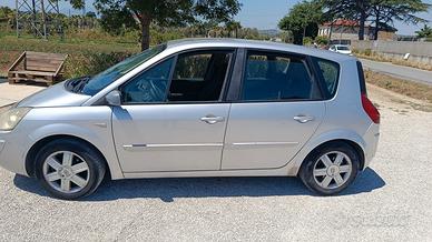 Renault Scenic 2 