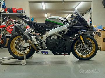 aprilia rsv4 rf 2017 pista